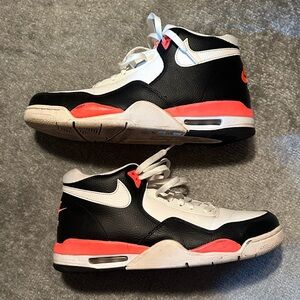 NIKE FLIGHT LEGACY “black & flash crimson”